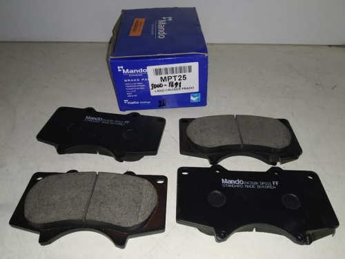 Колодки торм TOYOTA LC120/150 пер MANDO