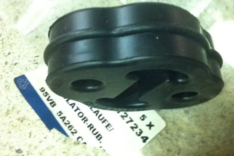 Резинка глушителя FORD DP 255-385