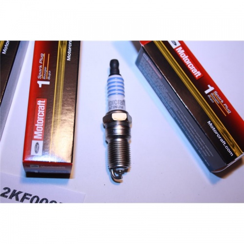 Свеча зажигания FORD 3.0 V6 OE