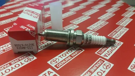 Свеча зажигания TOYOTA OE