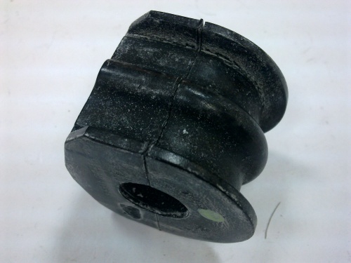 Втулка стаб NISSAN MURANO задн OE (18mm)