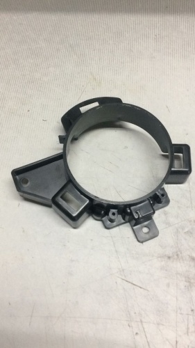 Кронштейн фары п/т FORD TRANSIT 14- прав DP GROUP