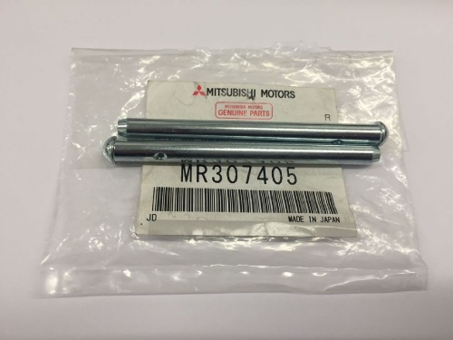 Р/к колодок MITSUBISHI PAJERO (штифт) задн OE
