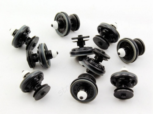 Пистон VAG OE (обшивки)