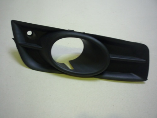 Решетка бампера CHEVROLET CRUZE 09-13 пер прав ATEk (+птф)