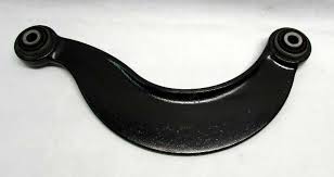 Рычаг подвески FORD FOCUS I/II/III/MAZDA 3 зад подв серп OE 23047=3200801