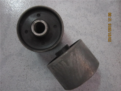Сайлентблок рычага CHERY KIMO задн подв прод OE