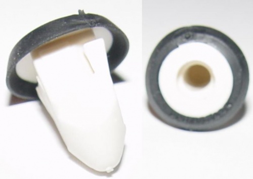 Пистон VAG OE (вставка распорная)