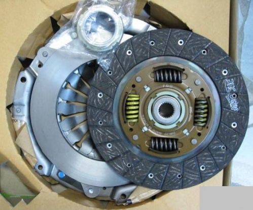 Сцепление набор DAEWOO NEXIA 1.5 16v VALEO W03215A=622061100 (215mm)