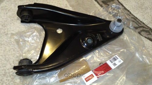 Рычаг подвески RENAULT LOGAN I/SANDERO I прав MOTRIO