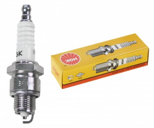 Свеча зажигания NGK BP8HS-15