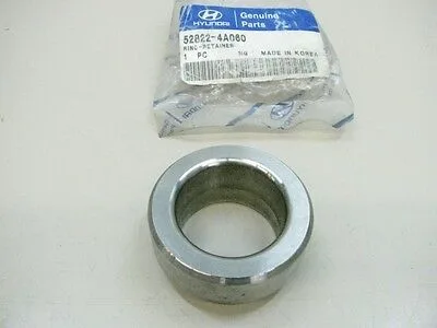 Втулка запорная HYUNDAI STAREX 97-08/MITSUBISHI PAJERO II задн полуоси OE