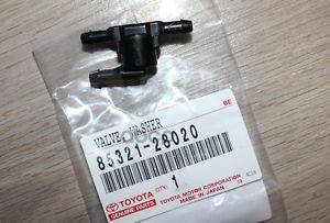 Форсунка омывателя Тройник стекломывателя TOYOTA OE (с обратным клапаном)