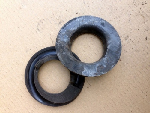 Прокладка пружины HYUNDAI SOLARIS/KIA RIO IV пер нижн OE