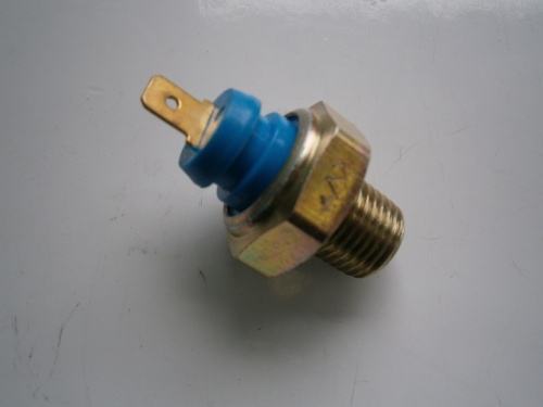 Датчик давл масла CHERY AMULET OE