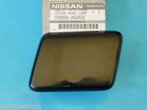 Крышка форсунки NISSAN лев омыв. фар OE Крышка форсунки NISSAN лев омыв. фар OE