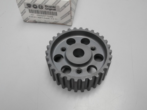 Шестеренка ГРМ FIAT DUCATO 2.3D OE (на ТНВД)