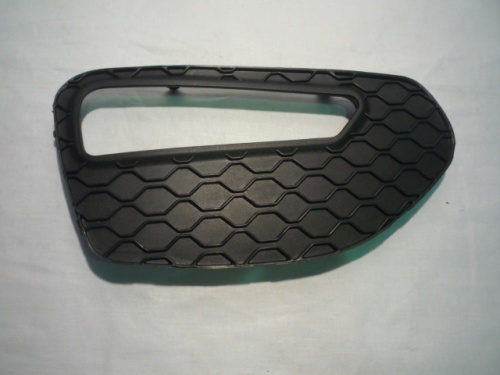 Решетка бампера LIFAN X60 пер лев OE