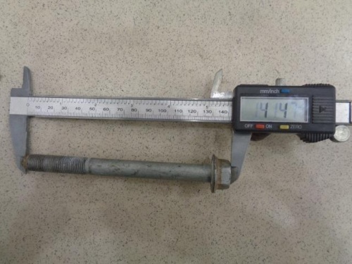 Болт RENAULT LOGAN/LARGUS OE (m12/зад балки)