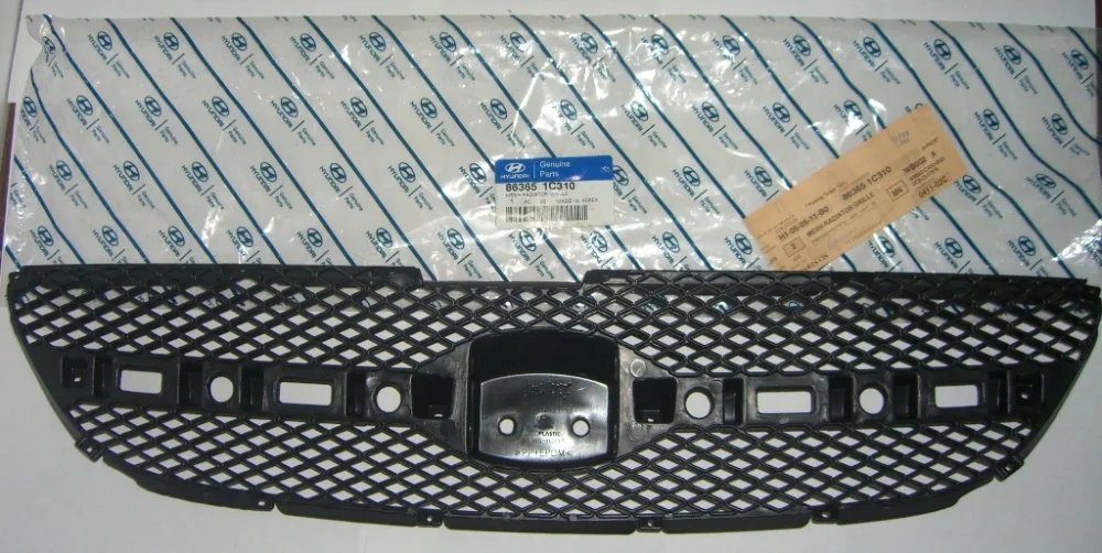 Решетка радиатора HYUNDAI GETZ наружн часть OE