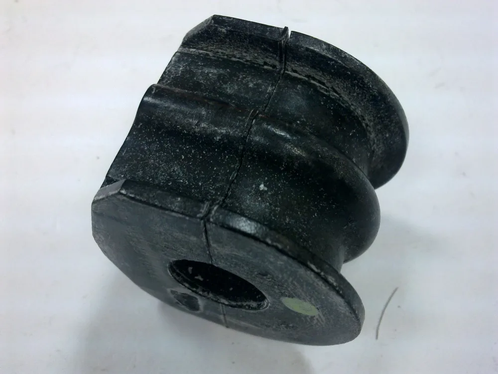 Втулка стаб NISSAN MURANO задн OE (18mm)