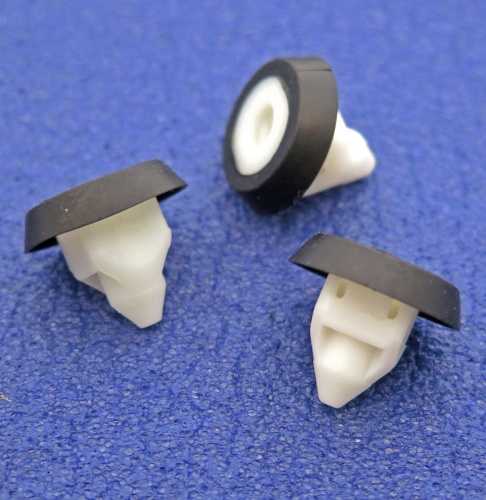 Пистон VAG OE (втулка распорная)