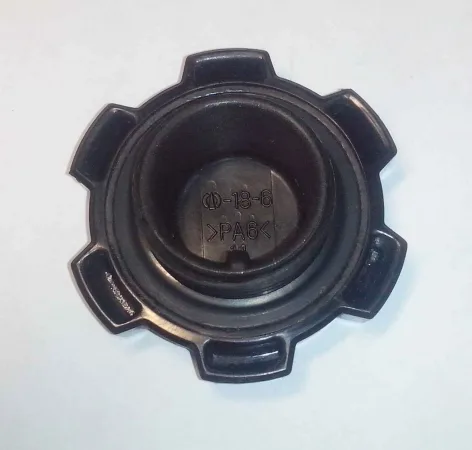 Крышка масл заливной горловины TOYOTA OE