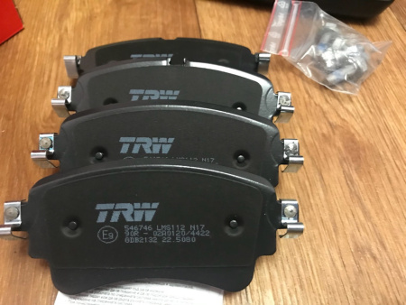 Колодки торм AUDI A6/Q5 17- задн TRW