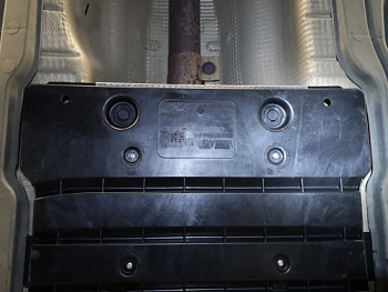 Пыльник днища VAG OE