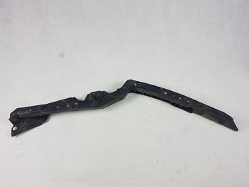 Кронштейн бампера SKODA OCTAVIA 04-13 A5 пер лев у крыла SAT