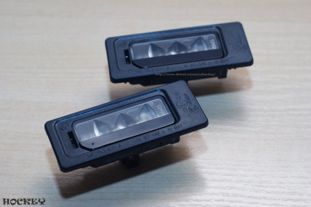 Фонарь подсветки номерного знака VAG OE (светодиод)