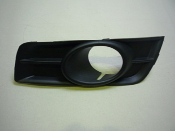 Решетка бампера CHEVROLET CRUZE 09-13 пер лев ATEk (+птф)