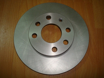 Диск торм CHEVROLET AVEO T200/T250/T255/COBALT пер SANGSIN DF4439