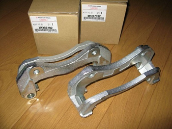 Скоба суппорта MITSUBISHI OUTLANDER 02-06 пер FEBEST