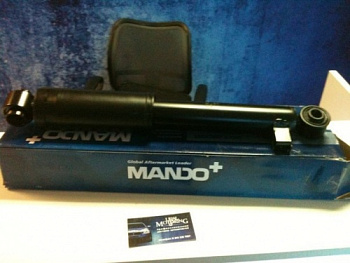 Амортизатор KIA SORENTO 09-/SANTA FE 06- задн MANDO