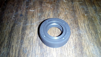 Сальник трамблера THO (12x22x7)