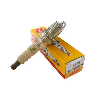 Свеча зажигания NGK BKR6EYA=K16RU11