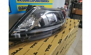 Фара KIA RIO 11-14 лев TYC