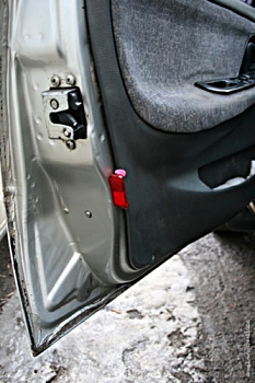 Катафот передней двери SKODA OE