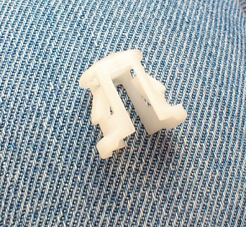 Фиксатор трубки GM топливного фильтра OE для WK55/3