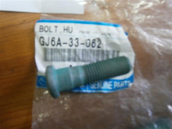 Шпилька колесная MAZDA OE 0584-001