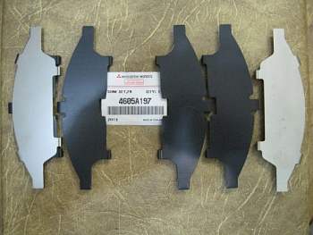 Р/к колодок MITSUBISHI L200 пер OE (Пластины противоскрипные/для GDB3435)