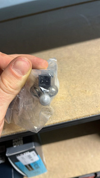 Насос топл FORD ERA (3.8bar) (направляющая слева)