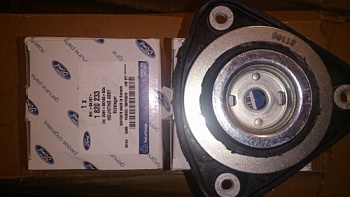 Опора стойки FORD FOCUS III/KUGA I/II пер OE