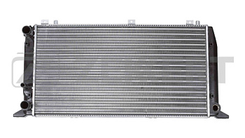 Радиатор охлаждения двигателя Audi 80