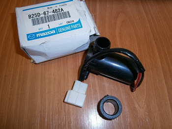 Насос омывателя MAZDA 323 лобового стекла OE